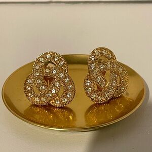 VTG Avon Gold-Tone Knot-Shaped Rhinestone Clip-On-Earrings